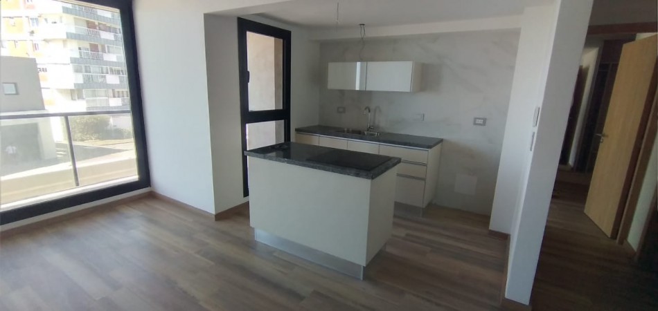 Venta departamento 2 ambientes primera linea al mar 