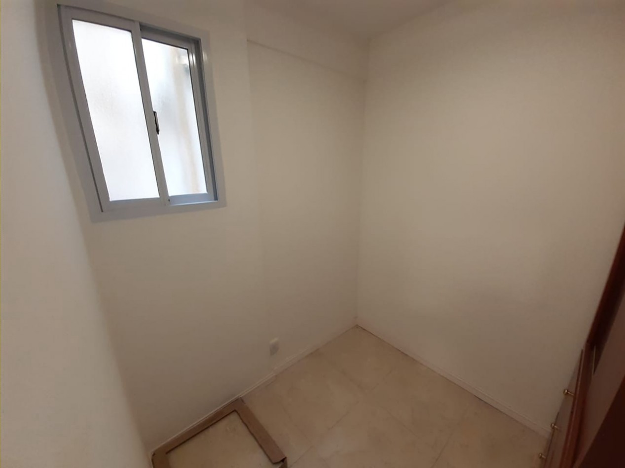 VENTA DEPARTAMENTO 2 AMBIENTES EXTERNO CON DEPENDENCIA. RIVADAVIA 2200