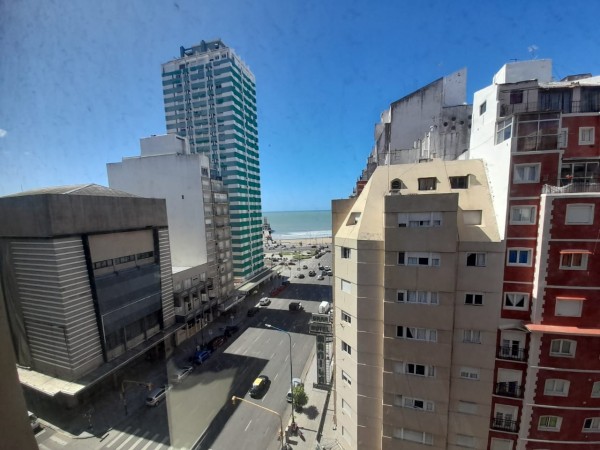 VENTA 2 AMB A LA CALLE CON VISTA AL MAR EXCELENTE UBICACION