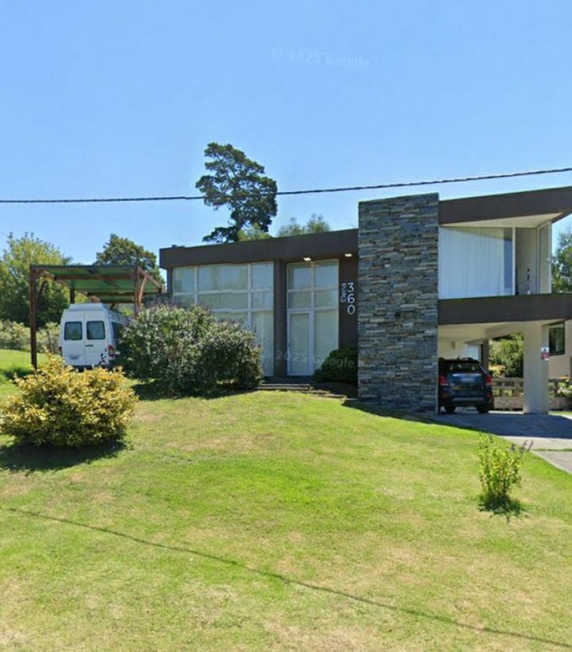 ALQUILER  TEMPORADA  SIERRA DE LOS PADRES  - CHALET  MODERNO CON PILETA, GRAN PARQUE,  ZONA 5 ESQUINAS 