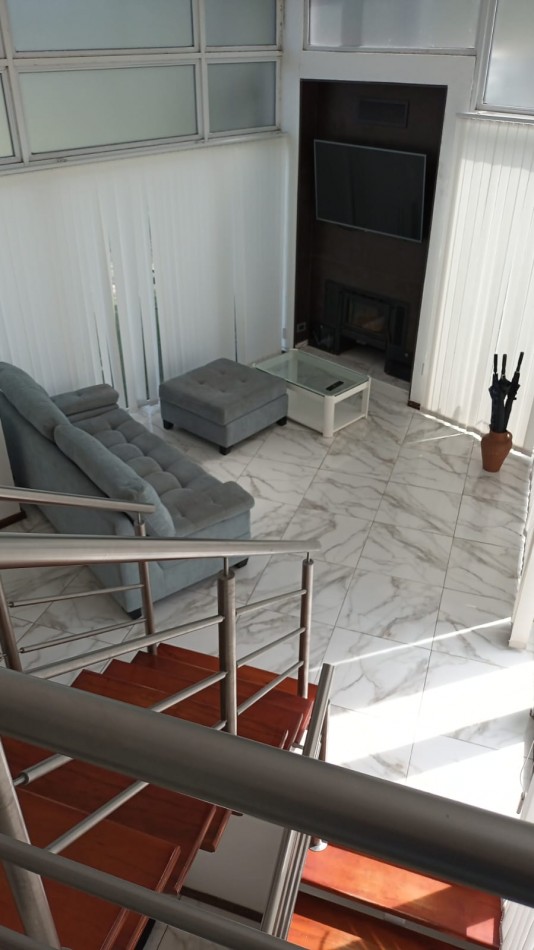 ALQUILER  TEMPORADA  SIERRA DE LOS PADRES  - CHALET  MODERNO CON PILETA, GRAN PARQUE,  ZONA 5 ESQUINAS 