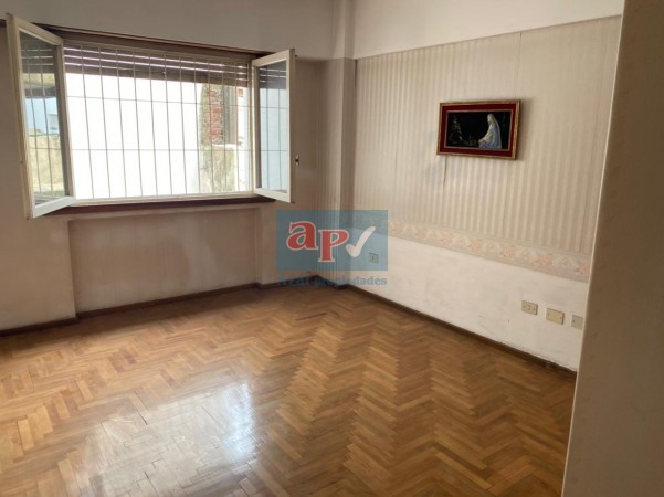 VENTA DEPARTAMENTO EXCELENTE UBICACIÓN 