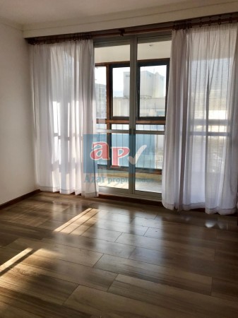 Venta departamento 4 ambientes con vista al mar.  RECICLADO A NUEVO!!!